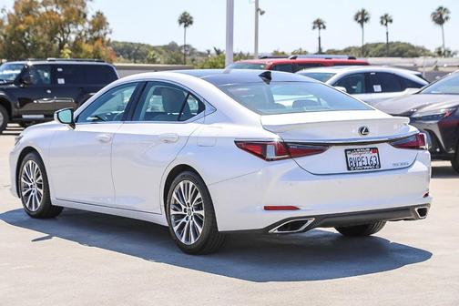 2021 Lexus ES 350 Base