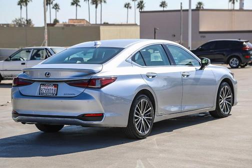 2022 Lexus ES 300h 300H