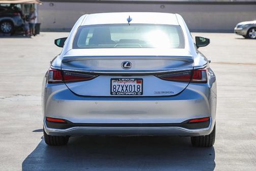 2022 Lexus ES 300h 300H