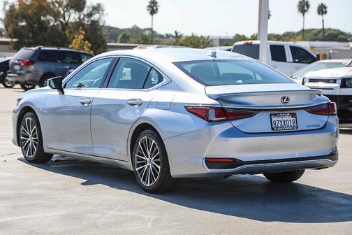 2022 Lexus ES 300h 300H