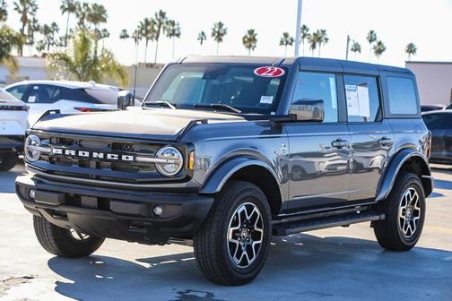 2022 Ford Bronco Outer Banks