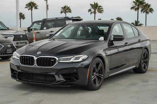 2022 BMW M5 Base