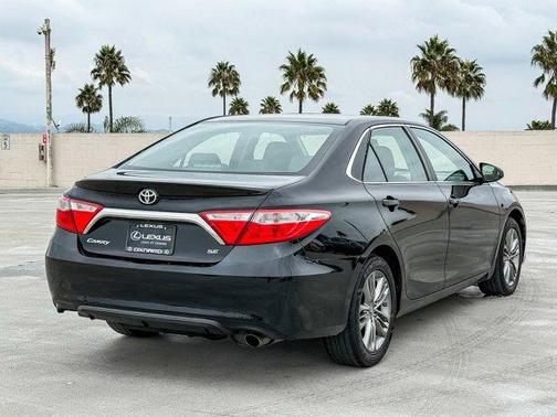 2016 Toyota Camry SE