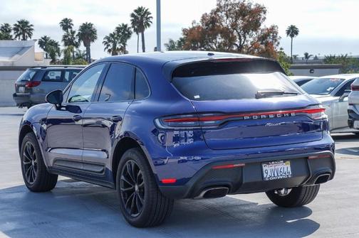 2023 Porsche Macan Base