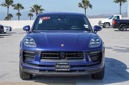2023 Porsche Macan Base