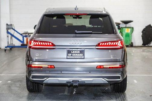 2021 Audi Q7 45 Premium Plus