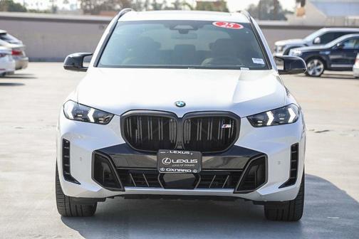 2025 BMW X5 M60i