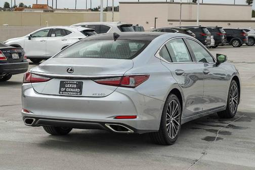 2025 Lexus ES 350 Base