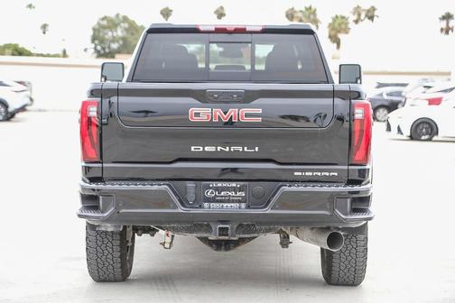 2024 GMC Sierra 2500 Denali
