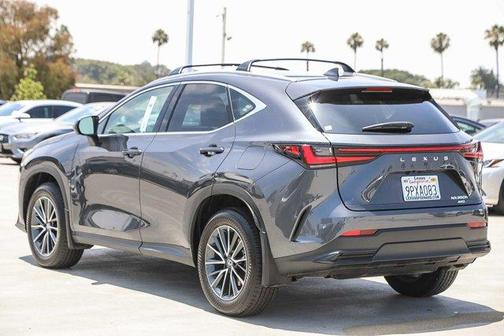 2025 Lexus NX 350h Premium