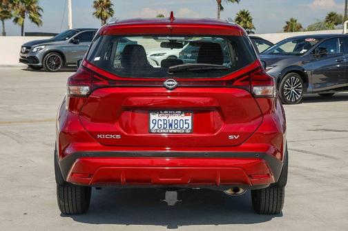 2023 Nissan Kicks SV