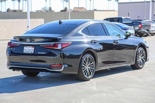 2024 Lexus ES 300h 300H