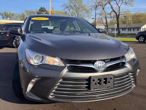 2017 Toyota Camry Hybrid SE