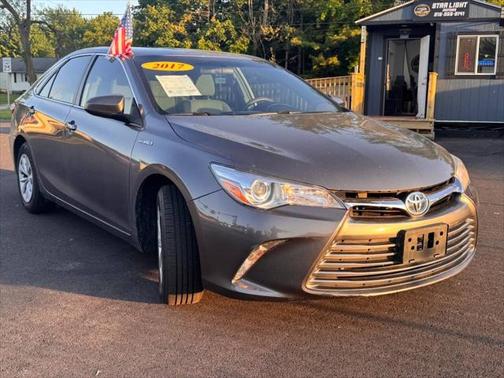 2017 Toyota Camry Hybrid SE
