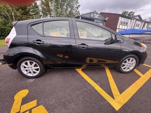 2014 Toyota Prius c Two