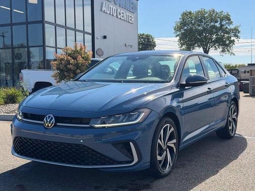 Monterey Blue Pearl 2025 Volkswagen Jetta 1.5T SEL