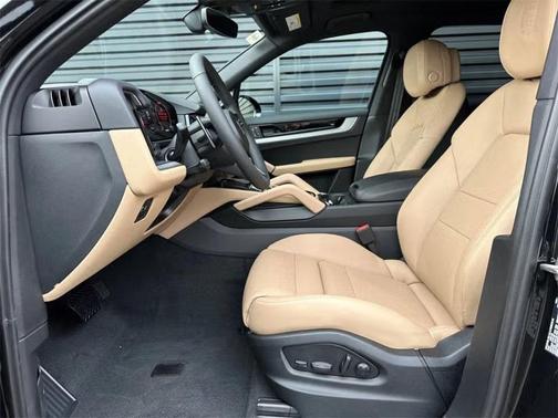 2025 Porsche Cayenne Cayenne
