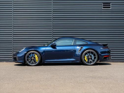 2022 Porsche 911 Turbo S