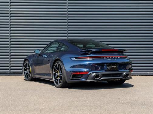 2022 Porsche 911 Turbo S