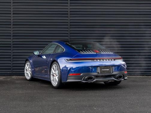 2026 Porsche 911 Carrera 4S