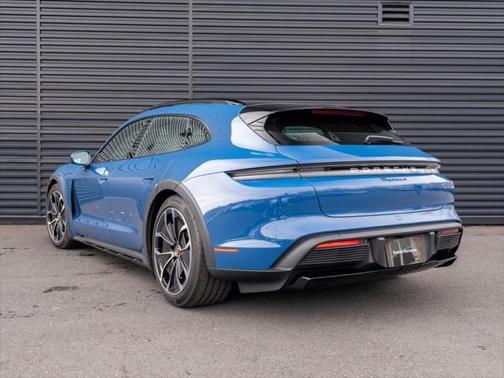 2022 Porsche Taycan Cross Turismo 4