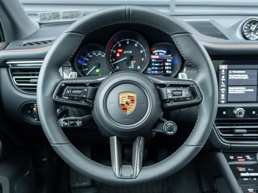 Jet Black 2026 Porsche Macan Macan GTS