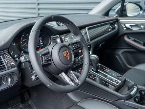 Jet Black 2026 Porsche Macan Macan GTS