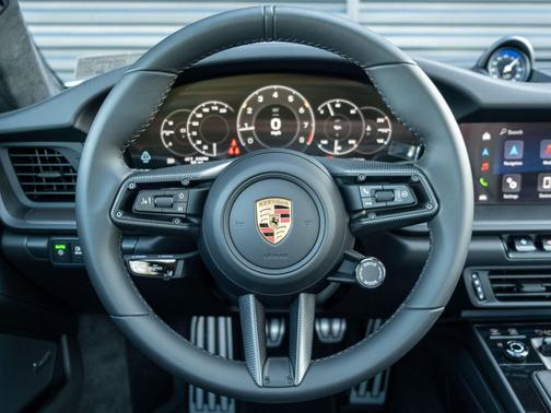 Shade Green Metallic 2026 Porsche 911 Carrera T