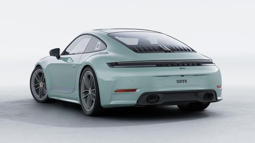 Shade Green Metallic 2026 Porsche 911 Carrera T
