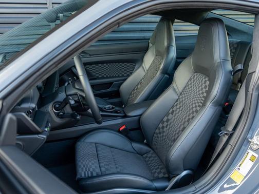 2026 Porsche 911 Carrera