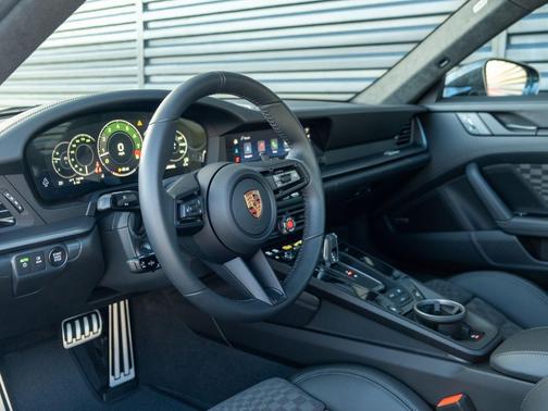 Slate Grey Neo 2026 Porsche 911 Carrera