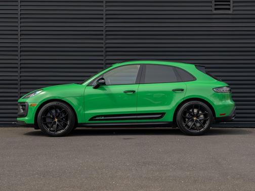 Python Green 2025 Porsche Macan Macan GTS