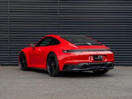 2024 Porsche 911 Carrera GTS