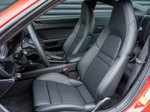 2024 Porsche 911 Carrera GTS