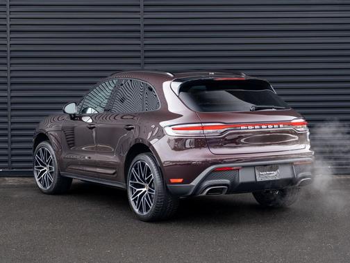 2026 Porsche Macan 