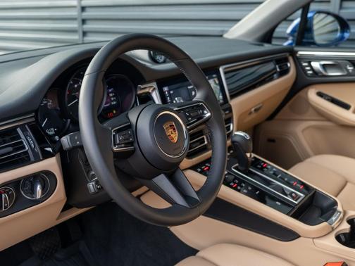 2024 Porsche Macan T