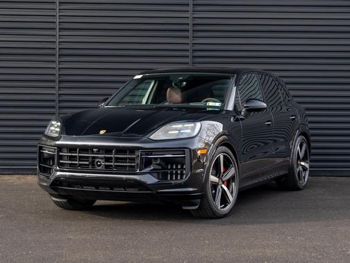 2026 Porsche Cayenne GTS
