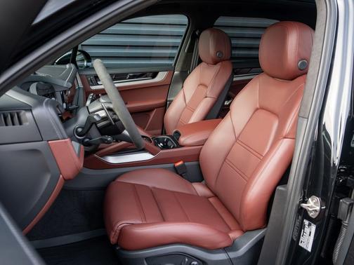 2026 Porsche Cayenne GTS