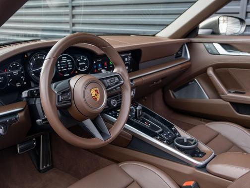 2022 Porsche 911 Carrera 4S Cabriolet