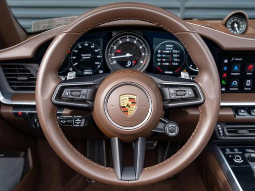 2022 Porsche 911 Carrera 4S Cabriolet