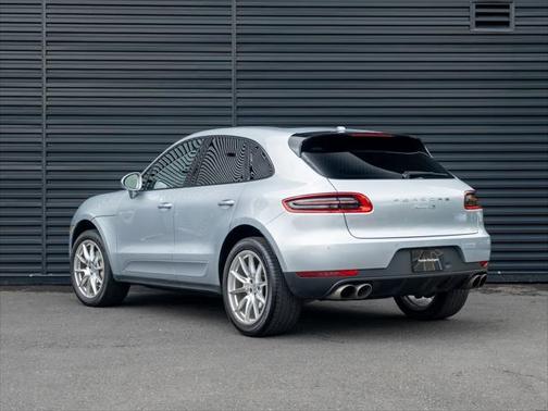 2018 Porsche Macan Base
