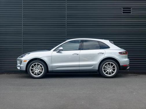 2018 Porsche Macan Base