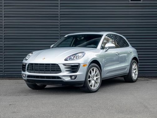 2018 Porsche Macan Base