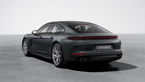 2026 Porsche Panamera 4