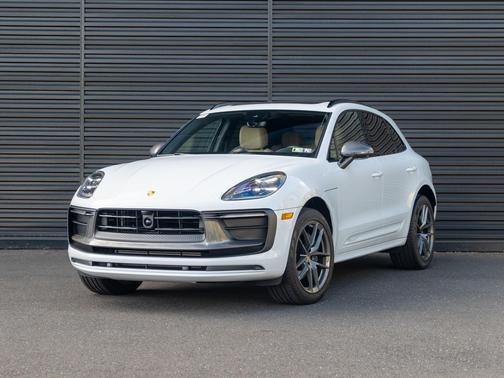 2025 Porsche Macan T