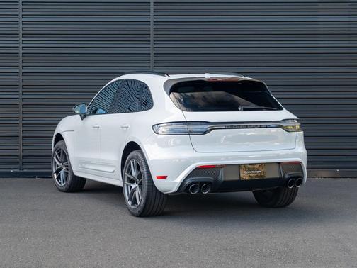 2025 Porsche Macan T