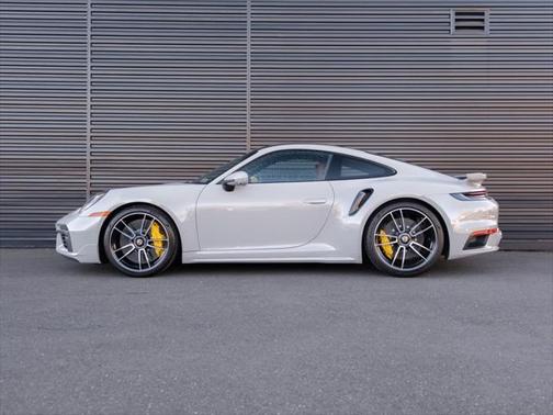 2022 Porsche 911 Turbo S