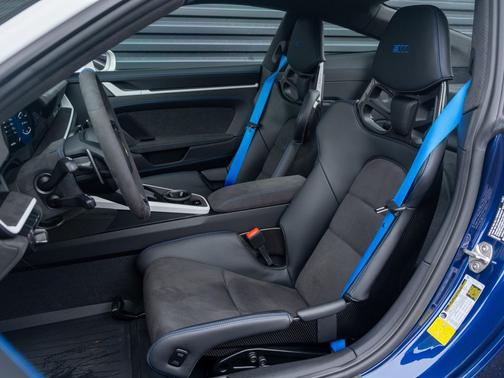 2024 Porsche 911 Dakar