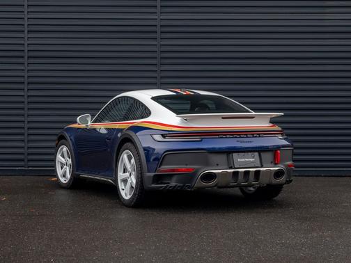 2024 Porsche 911 Dakar