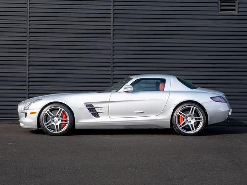 2012 Mercedes-Benz SLS AMG Base